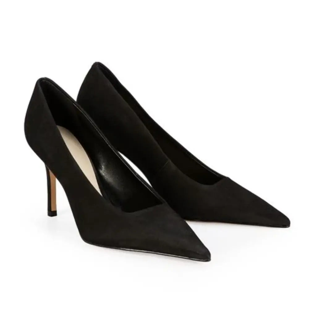 Scarpin Cuero Negro